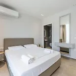 Luxury With Free Parking By Pikhost * Saranda