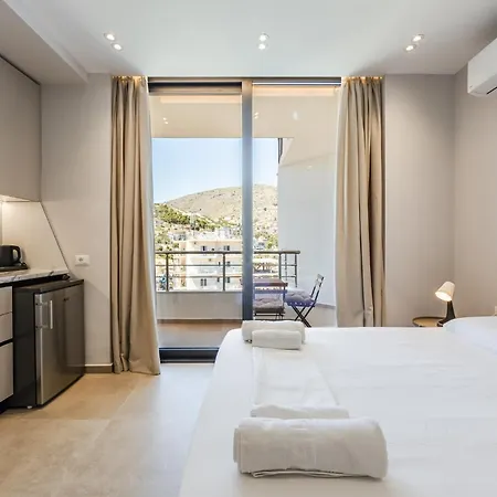 Luxury With Free Parking By Pikhost Sarandë