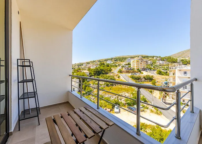 Luxury With Free Parking By Pikhost Apartamento