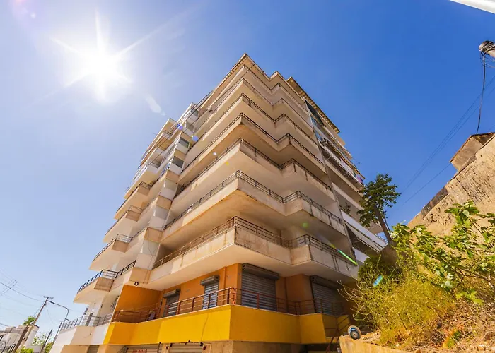 Luxury With Free Parking By Pikhost Sarandë