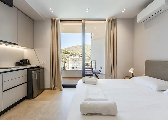 Luxury With Free Parking By Pikhost Sarandë